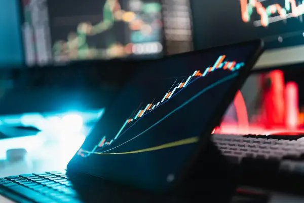 Bitcoin ETFs See $221 Million Inflow After 10-Day Outflow Streak