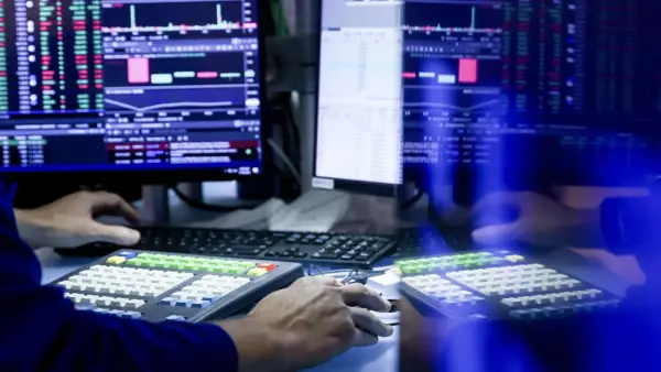 Mutual Funds adopt cautious stance on closing auction