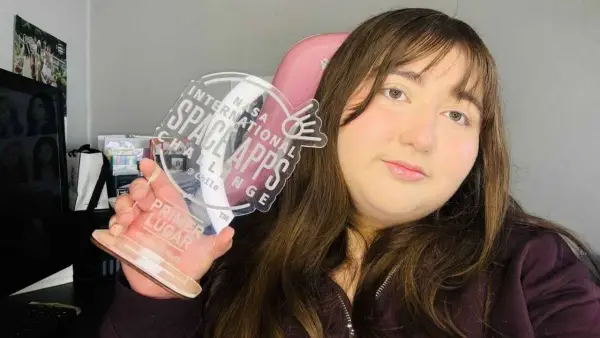 Teen designs hybrid nuclear system to cut Antarctic base emissions by