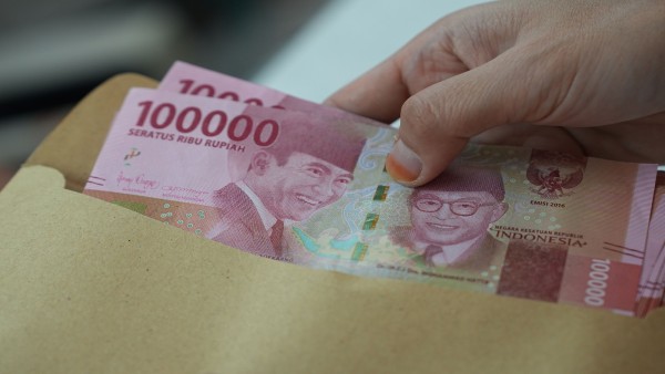 फेड द्वारा कटौती के दांव के कारण एशियाई मुद्राएं एक वर्ष से अधिक समय में सबसे खराब सप्ताह की ओर अग्रसर